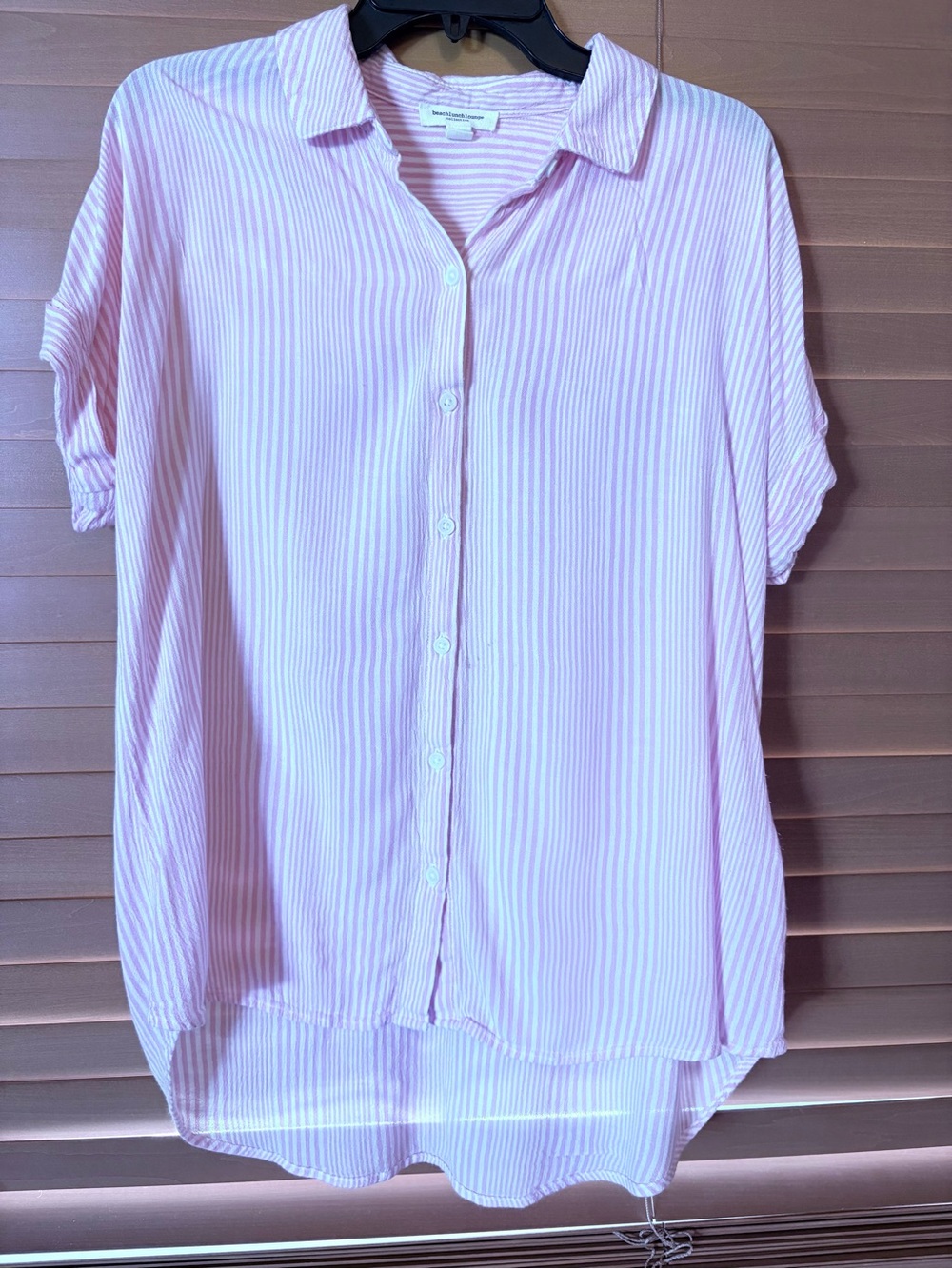 beachlunchlounge Light Pink Striped Button-Down Shirt. Oversized Medium